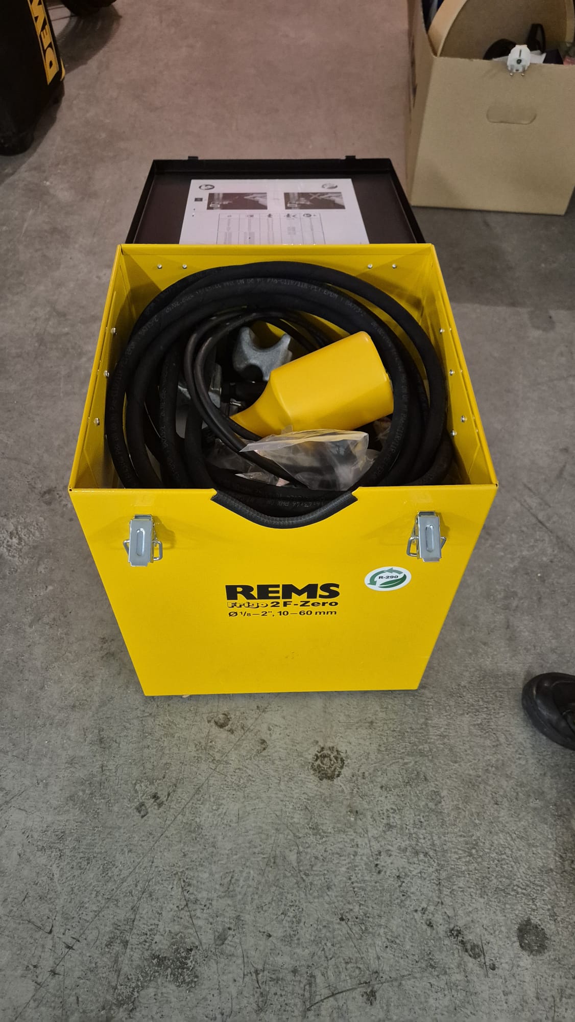 Zamrzivač cijevi u radu